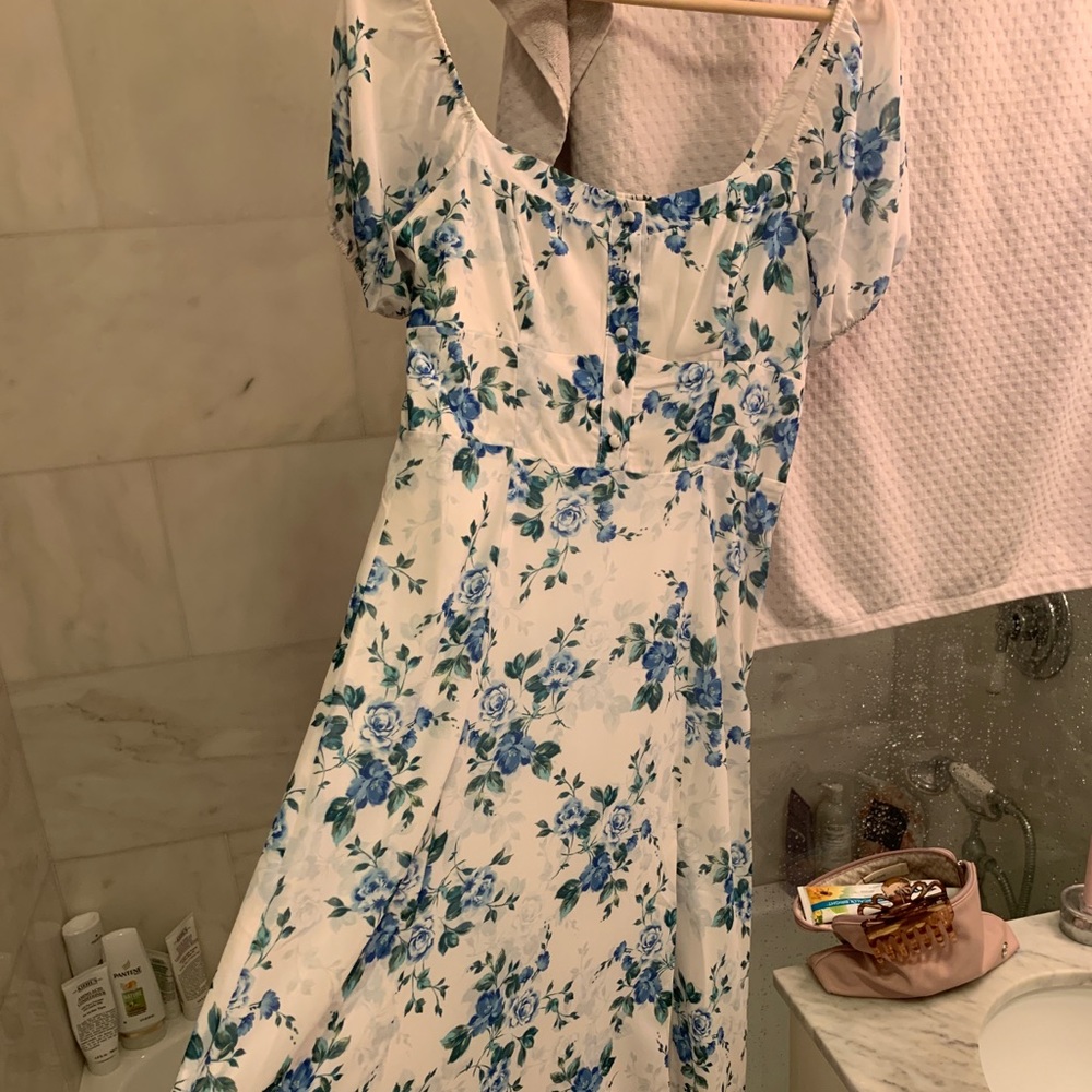 Yumi Kim Dolce Vita Maxi in Love Letter 💌 Ivory - Picture 7 of 8